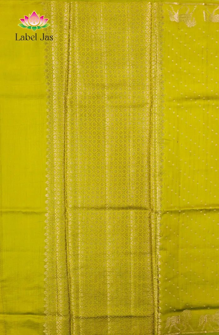 Premium Chiniya Silk Saree 4