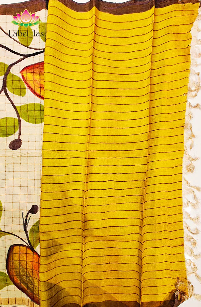 Digital Printed Saree Secondary image