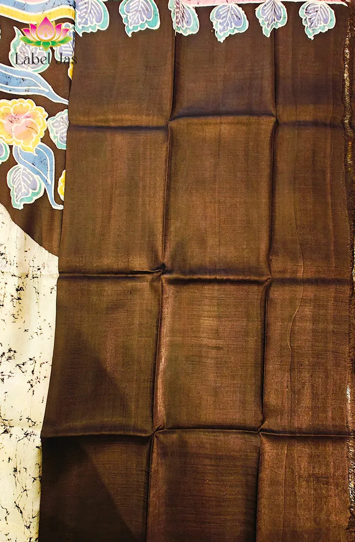 Tussar Batik Saree Secondary image