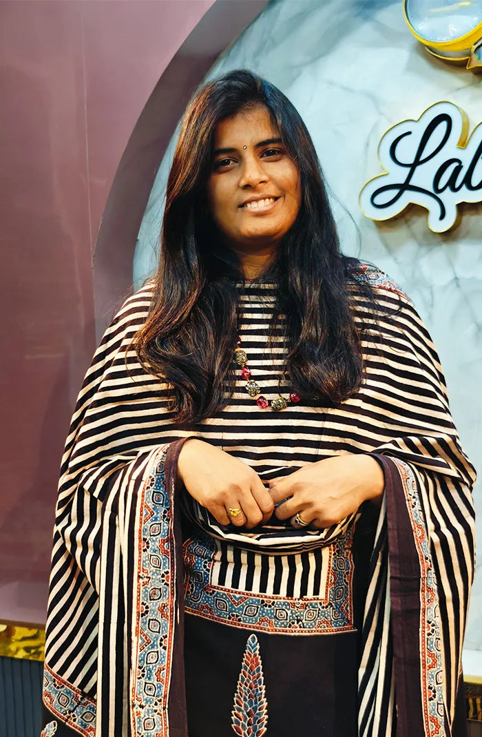 Ajrak Handblock Salwar 4 Secondary image