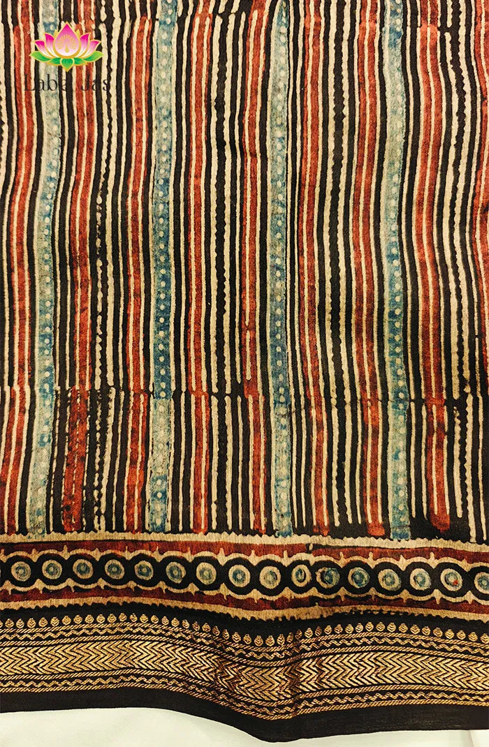 Premium Maheshwari Silk Saree with Ajrakh 7