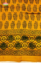 Premium Maheshwari Silk Saree with Ajrakh 3