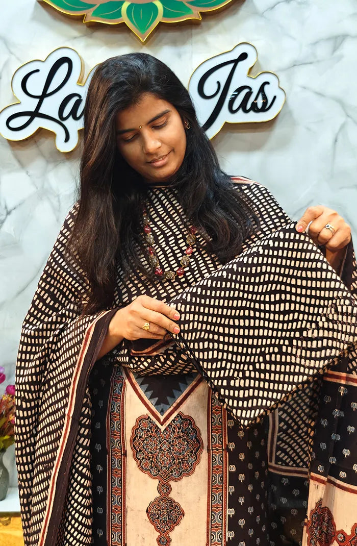 Ajrak Handblock salwar_26 Secondary image
