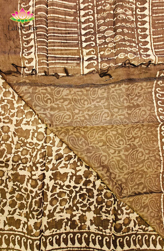 Premium Dupion Silk saree with block print 7 Secondary image