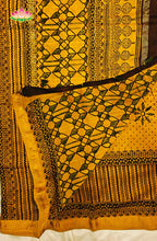 Premium Maheshwari Silk Saree with Ajrakh 2